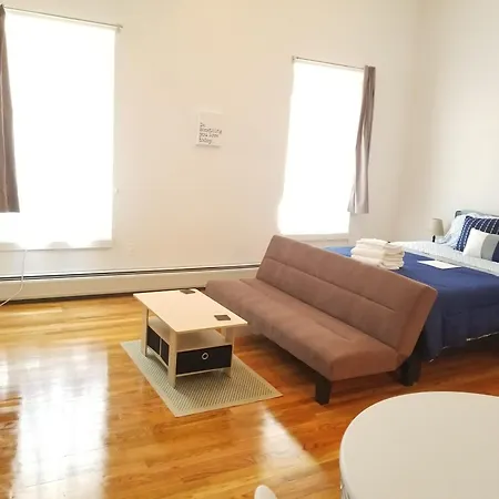 Studio Apartment Near Columbus Circle/Central Park